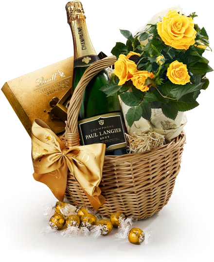 Valentine's Day Roses & Chocolate Gift Basket With Champagne
